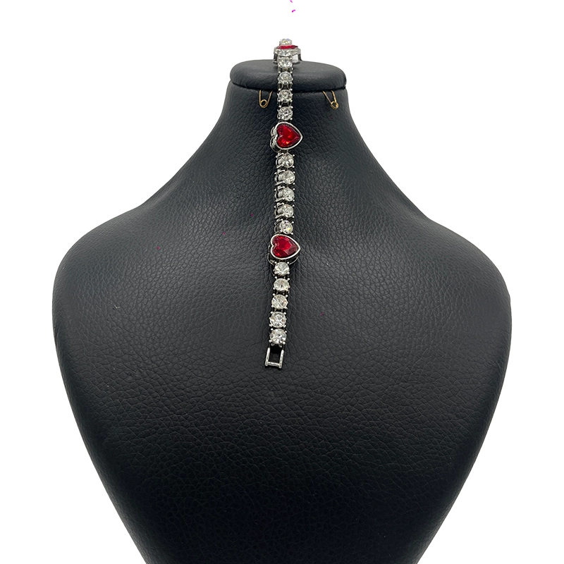 قلب قرمز دستبند