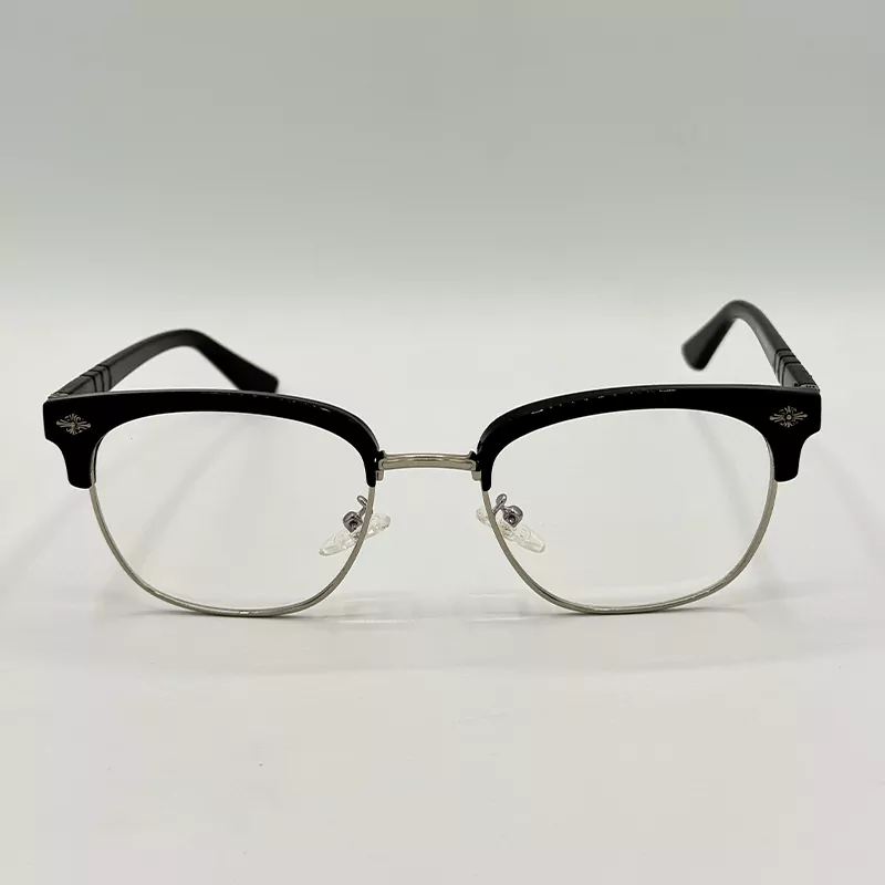 عینک مدل کروم هارتز شیشه بلوکات نقره‌ای