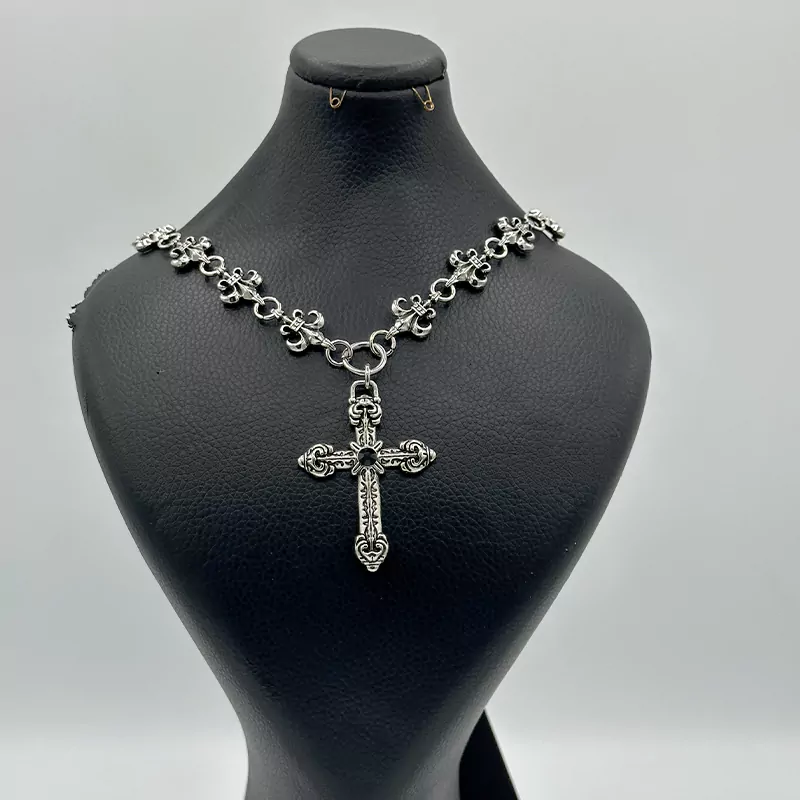 گردنبند کروم هارتز کد 14 Chrome Hearts