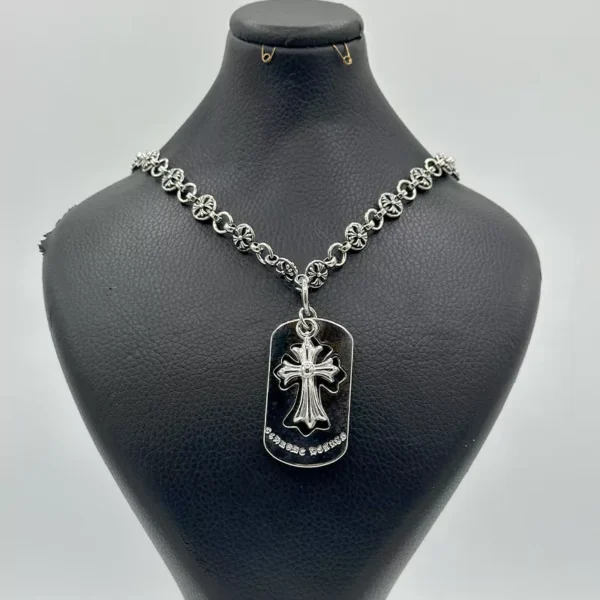 گردنبند کروم هارتز کد 19 Chrome Hearts