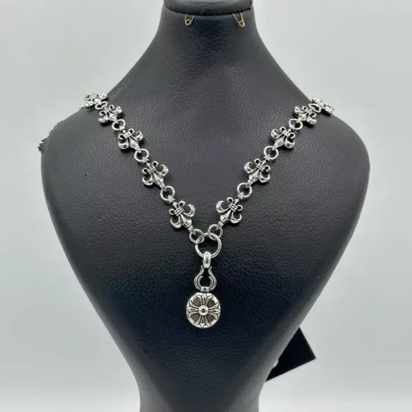 گردنبند کروم هارتز کد 8 Chrome Hearts
